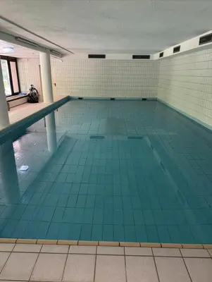 Der Swimmingpool an oder in der Nähe von Wellness - Pool, Sauna, E-Bikes direkt am Strand