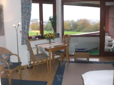 Ein Sitzbereich in der Unterkunft Apartment Gesamte Wohnung in Alt Travemünde-Rönnau by Interhome