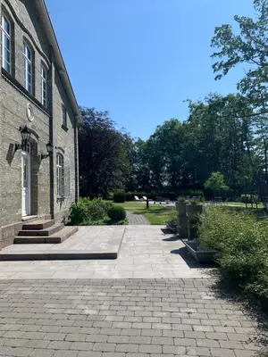 Ein Garten an der Unterkunft Herrenhaus Gut Neuruppersdorf