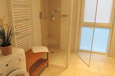 Ein Badezimmer in der Unterkunft Apartmentvermittlung Mehr als Meer - Objekte 42 & 51