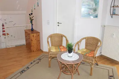 Ein Sitzbereich in der Unterkunft Apartmentvermittlung Mehr als Meer - Objekt 52