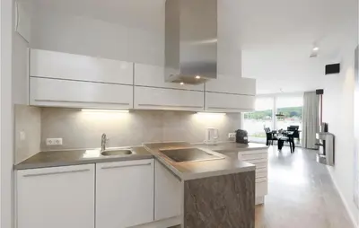 Küche/Küchenzeile in der Unterkunft Priwallpromenade 29, Whg 14