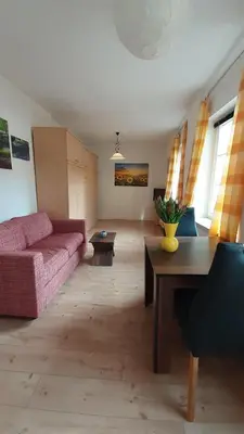 Ein Sitzbereich in der Unterkunft 1-Zimmer-Apartment 2 Hochparterre