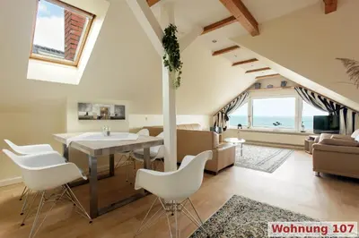 Ein Sitzbereich in der Unterkunft Strandhaus Brunhild