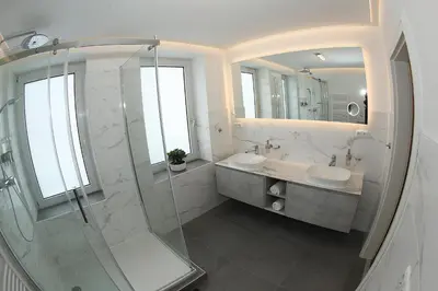 Ein Badezimmer in der Unterkunft Jessop Haus