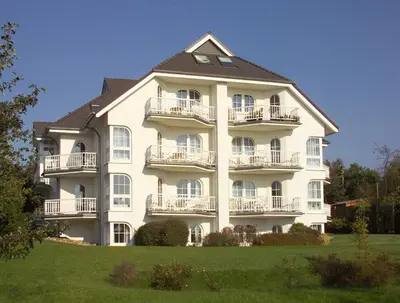 Das Gebäude in dem sich die Ferienwohnung befindet