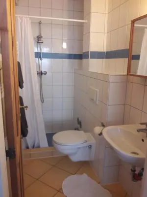Ein Badezimmer in der Unterkunft Landhaus-Marwede App 2