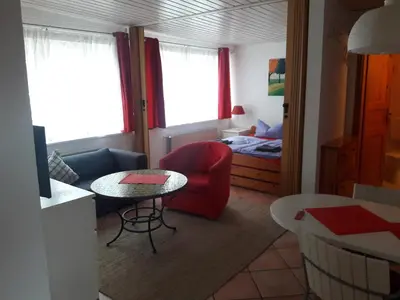 Ein Bett oder Betten in einem Zimmer der Unterkunft Landhaus-Marwede App 4