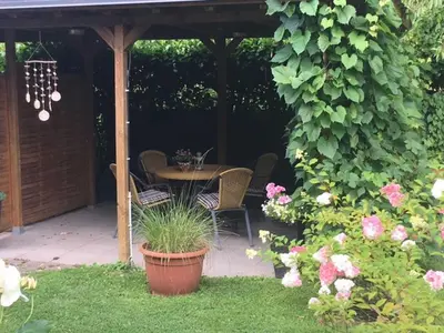 Ein Garten an der Unterkunft Gästehaus Melz Schwabe