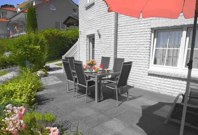 Das Gebäude in dem sich die Ferienwohnung befindet