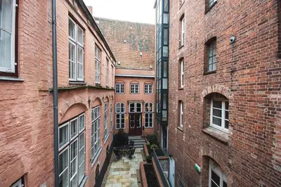 Das Gebäude in dem sich das Hotel befindet