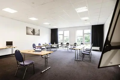 Der Geschäftsbereich oder Konferenzraum in der Unterkunft Good Morning + Bad Oldesloe