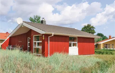 Das Gebäude in dem sich das Ferienhaus befindet