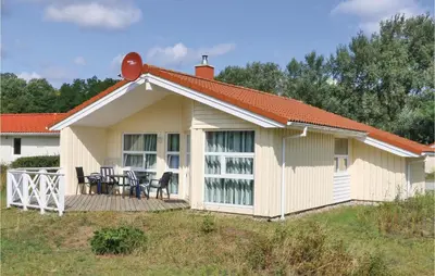 Das Gebäude in dem sich das Ferienhaus befindet