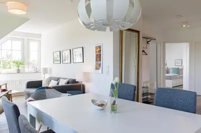 Ein Sitzbereich in der Unterkunft Ferienwohnung Der Olle Hansen