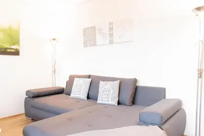 Ein Sitzbereich in der Unterkunft Ferienwohnung Mika