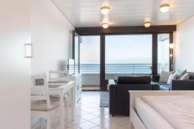 Ein allgemeiner Meerblick oder ein Meerblick von der Ferienwohnung aus