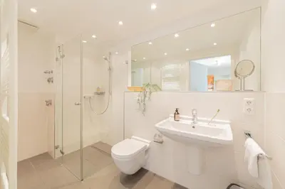 Ein Badezimmer in der Unterkunft Ferienwohnung Stranddüne B 13