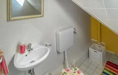 Ein Badezimmer in der Unterkunft Holiday Apartment In Lubeck