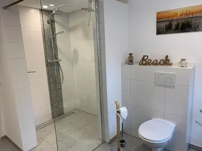 Ein Badezimmer in der Unterkunft FeWo No.18