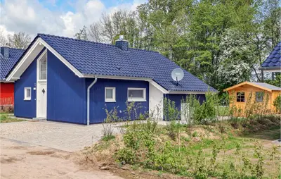 Das Gebäude in dem sich das Ferienhaus befindet