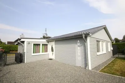 Das Gebäude in dem sich das Ferienhaus befindet