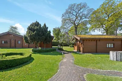 Ein Garten an der Unterkunft Strand Quartier