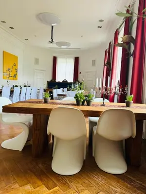 Ein Sitzbereich in der Unterkunft Schloss Harkensee