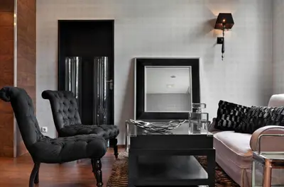 Ein Sitzbereich in der Unterkunft Tryp by Wyndham Luebeck Aquamarin