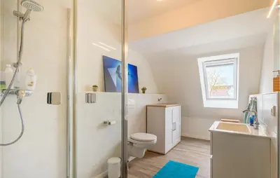 Ein Badezimmer in der Unterkunft Lovely Apartment In Timmendorfer-Strand