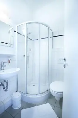 Ein Badezimmer in der Unterkunft Hotel Lübecker Hof