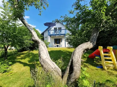 Ein Garten an der Unterkunft (STR132b) Haus Maren am Meer