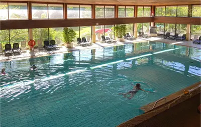 Der Swimmingpool an oder in der Nähe von Lovely Apartment In Timmendorfer-Strand