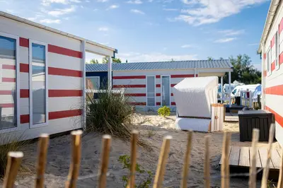 Das Gebäude in dem sich das Ferienhaus befindet