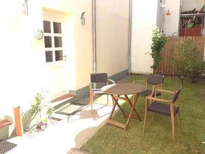 Ein Garten an der Unterkunft Ferienwohnung Bode