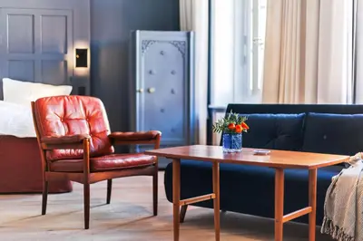 Ein Sitzbereich in der Unterkunft Hotel Die Reederin