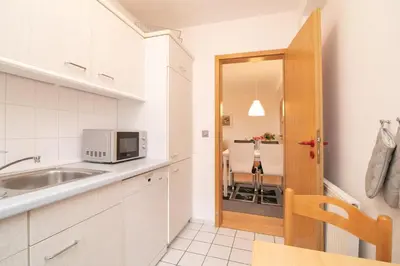 Küche/Küchenzeile in der Unterkunft Seestraße 56 Wohnung 7