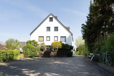 Das Gebäude in dem sich die Ferienwohnung befindet