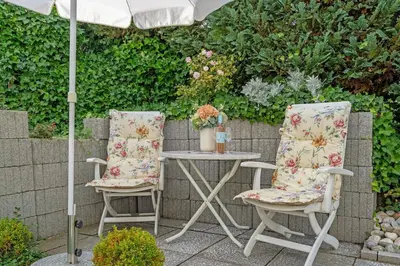 Ein Garten an der Unterkunft Erlenstübchen