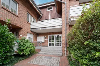 Das Gebäude in dem sich die Ferienwohnung befindet