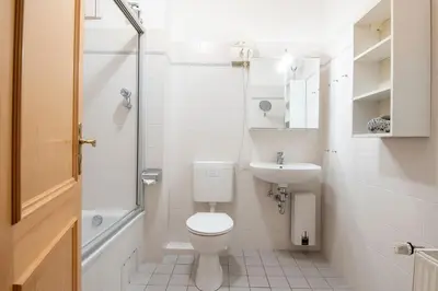Ein Badezimmer in der Unterkunft Landhaus Pönitz am See Wohnung 11
