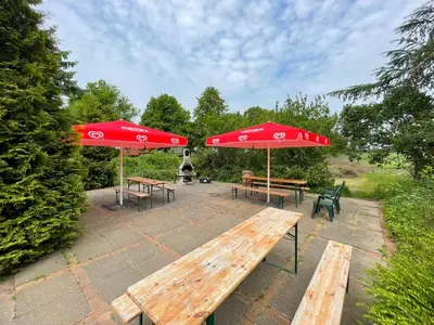 Ein Garten an der Unterkunft K 357 - Low budget Hotel in Ratekau bei Lübeck