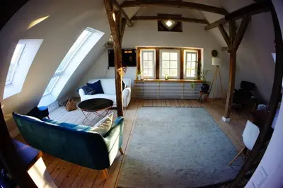 Ein Bett oder Betten in einem Zimmer der Unterkunft Gemütliche 4ZKB im grünen Herzen Lübecks