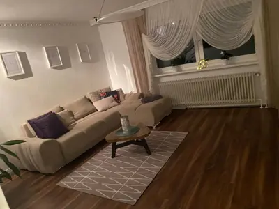 Ein Sitzbereich in der Unterkunft Geräumige und schöne Wohnung direkt in der Lübecker Innenstadt