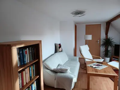 Ein Sitzbereich in der Unterkunft Ferienwohnung Vor den Toren Lübecks