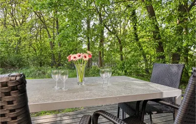Ein Garten an der Unterkunft Schmugglerstieg 13A - Dorf 5