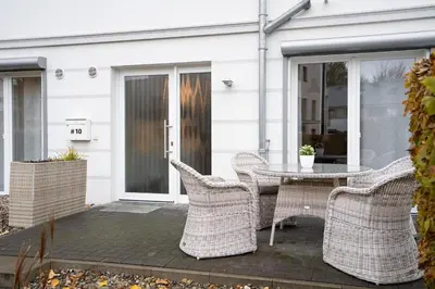 Ein Sitzbereich in der Unterkunft Strandvilla Augustusbad Wohnung 10