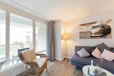 Ein Sitzbereich in der Unterkunft Ferienwohnung Beach Life 4 - Scharbeutz