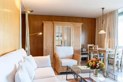 Ein Sitzbereich in der Unterkunft Ferienwohnung Residenz App 809 - Timmendorfer Strand