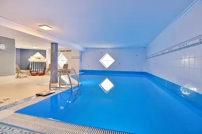 Der Swimmingpool an oder in der Nähe von Residenz Ostseestrand Appartement 4